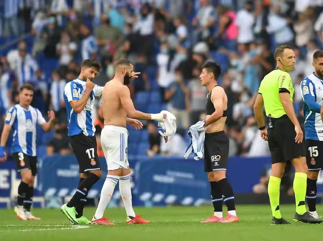 世界名帅里皮对王霜的评价,里皮回应广州恒大