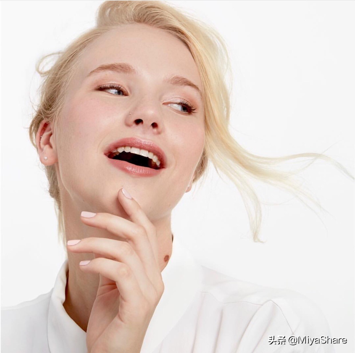 头屑太多了怎么办怎么洗也洗不掉,雪花一样的头屑怎么去除