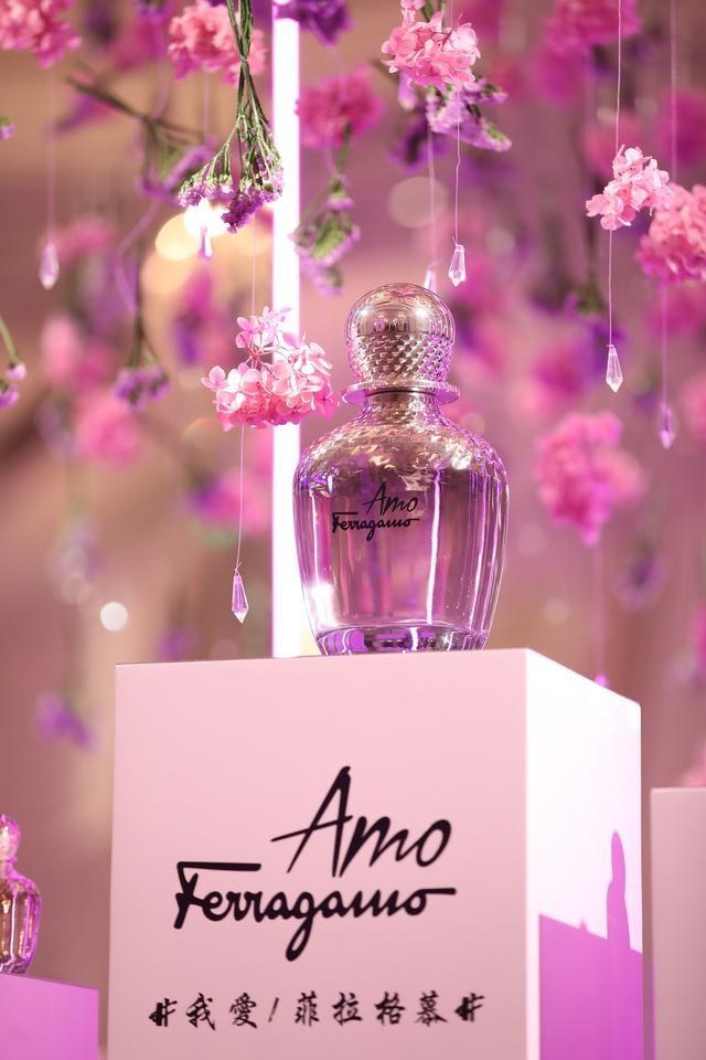 吴谨言正式成为菲拉格慕全新我爱菲拉格慕女士香水品牌大使