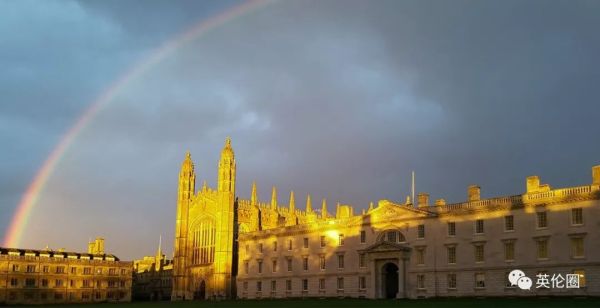 一年48万，奶茶妹妹要读剑桥MBA？这张学生卡信息量也太大