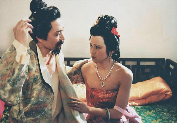 红楼梦里的焦大说了什么,红楼梦第七回焦大忠不忠