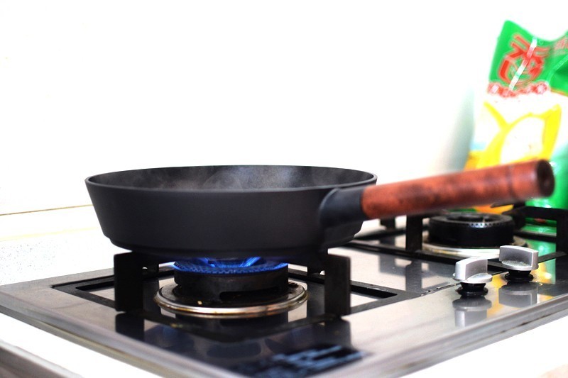 德国煎锅304不粘锅,德国原铸无涂层不粘锅