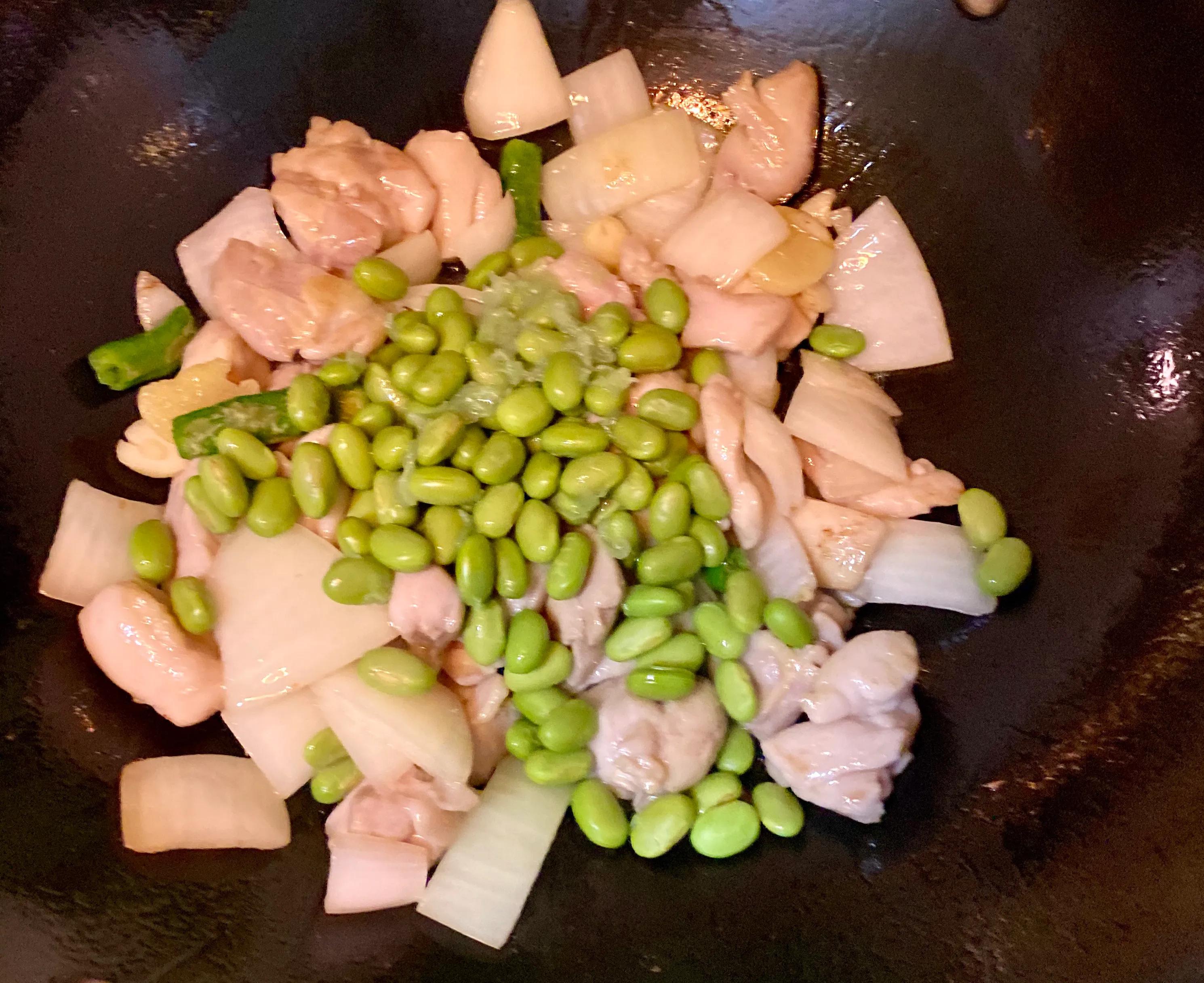 黑椒鸡肉怎么炒不柴,黑椒鸡肉怎么腌制下火锅