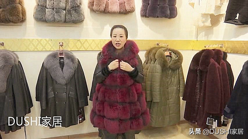 狐狸毛皮草背心怎么搭配,狐狸毛皮草马甲黑色背心