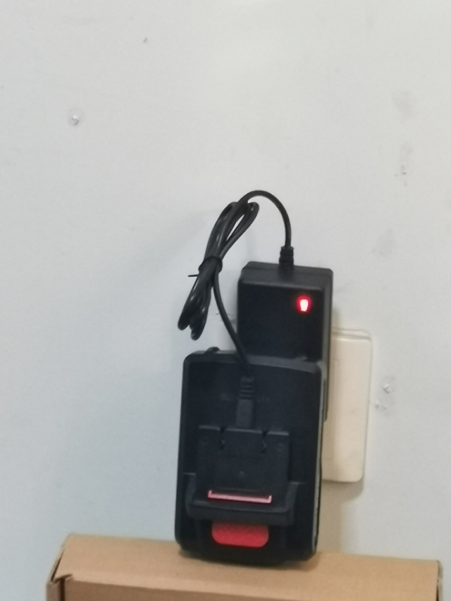 手电钻锂电池过充了怎么办,手电钻电池饿死了怎么恢复充电