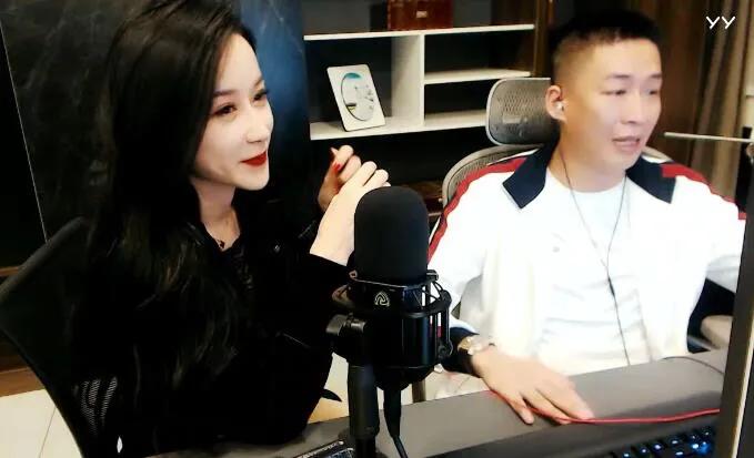 刘一手yy签约多久,刘一手在yy一年挣多少钱