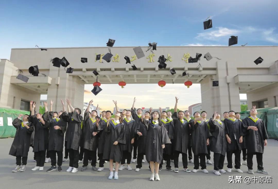 大片来袭！河南各高校凹造型毕业照绝对惊艳到你