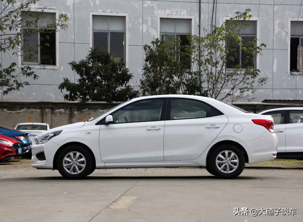 新款现代瑞纳车怎么样,小三厢省油经济实惠家用车