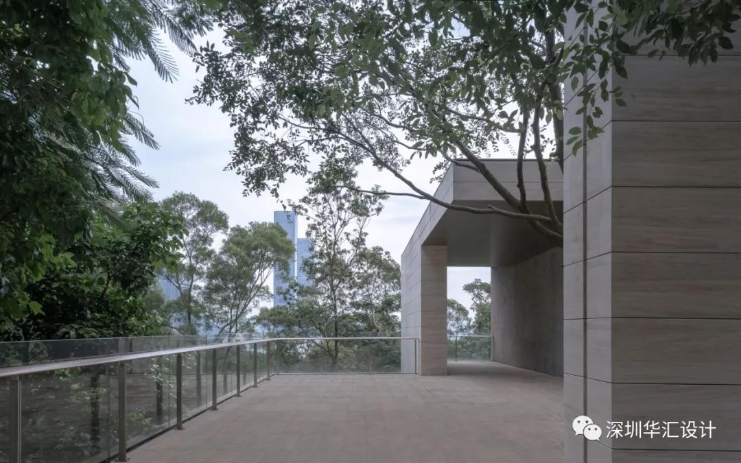 深圳莲花山公园展示中心——糅合自然与陈列的墙/深圳华汇设计