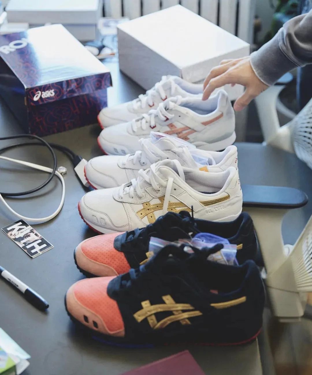 RonnieFiegxAsics联名东京三重奏曝光，下周一公布