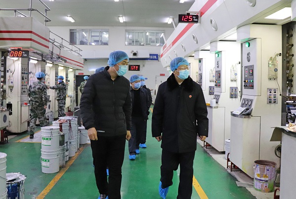 战疫影像|企业复工,检察同行