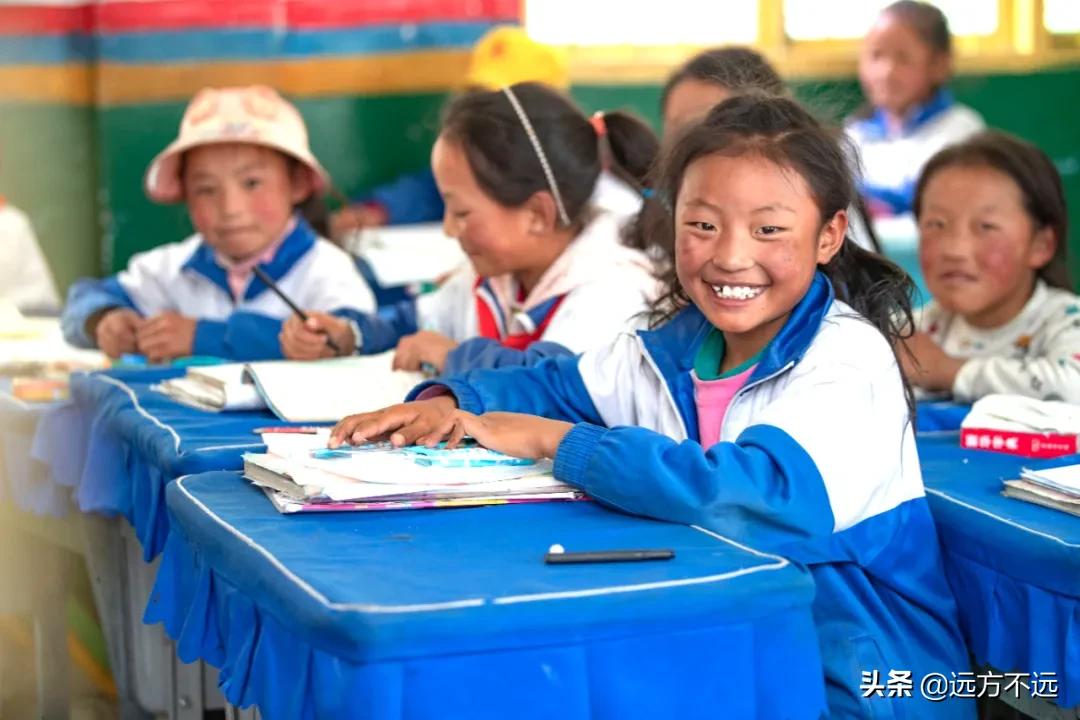 摩旅西藏带着一只狗遇见流浪狗,摩旅西藏路上的藏族同胞