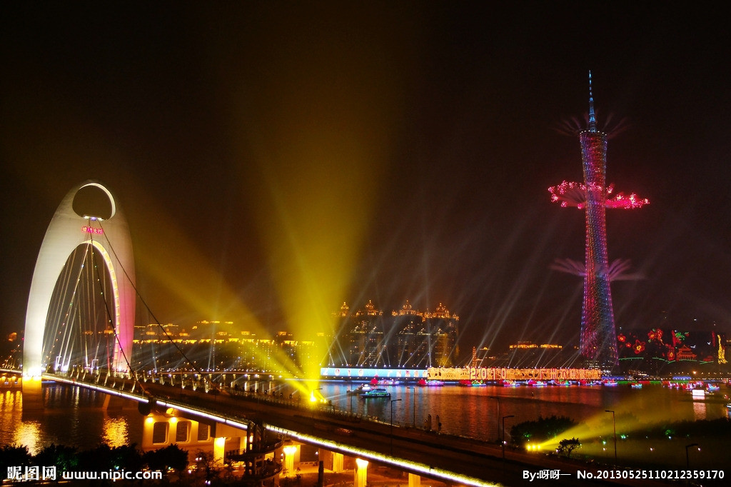 广州塔摩天轮第一视角带大家体验,深圳之光摩天轮和广州塔摩天轮