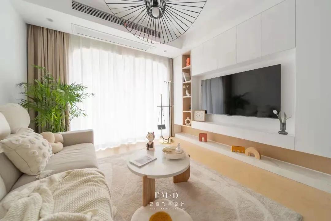 奶油原木风房间高级感配色,以原木为基调的奶油色日式温暖家