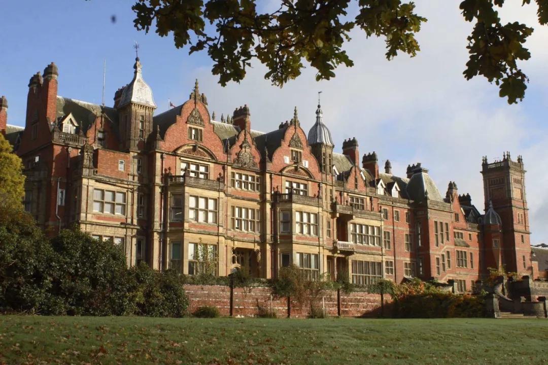 伊顿公学学校,伊顿公学是最著名的男校吗