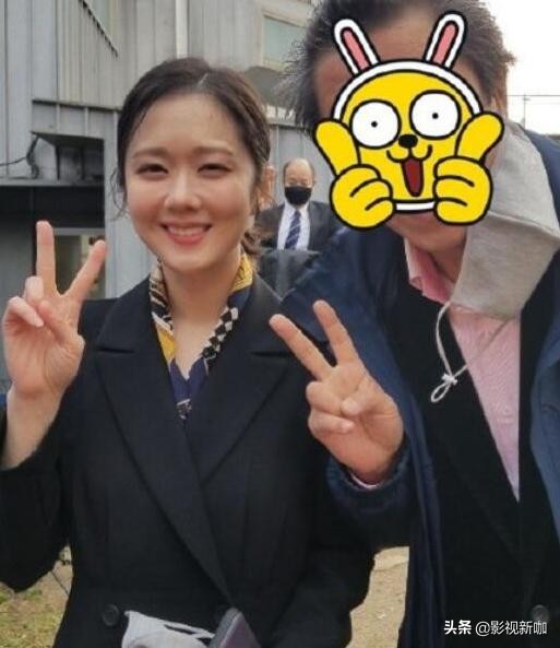 43岁张娜拉近照被曝上热门,38岁张娜拉回中国了吗