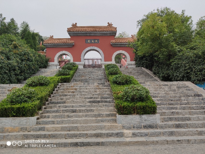 寰愬窞鎴烽儴灞变即浜戜涵鍥剧墖,寰愬窞鎴烽儴灞辨皯灞呭缓绛戠兢
