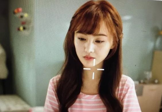 发际线高适合刘海教程不用卷发棒,发际线高不让有刘海怎么扎马尾