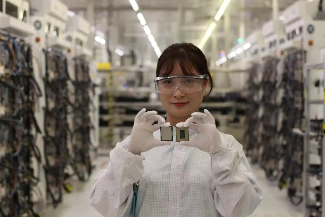 苹果m1max芯片性能为什么这么强,苹果m1max芯片和酷睿i7对比