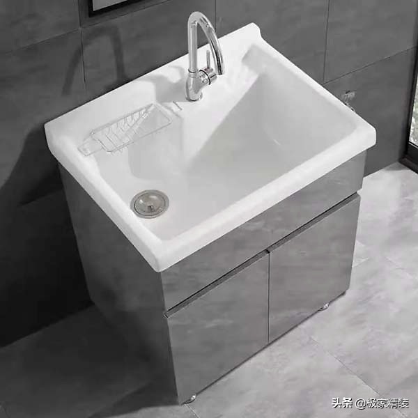 浴室柜选哪种材质好,pvc浴室柜的材质及优缺点