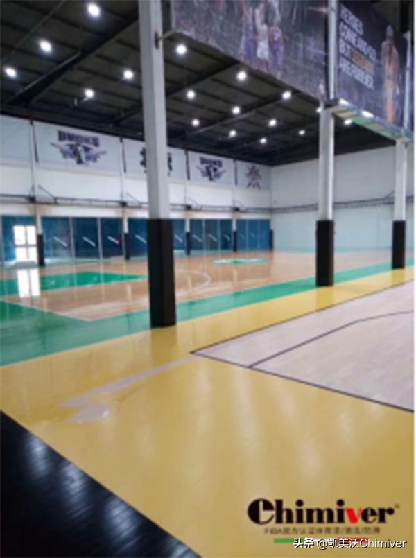 运动木地板彩漆,运动木地板漆施工视频