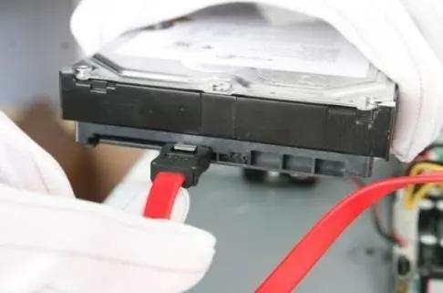 机械硬盘安装教程接线,主机硬盘接线安装教程图解