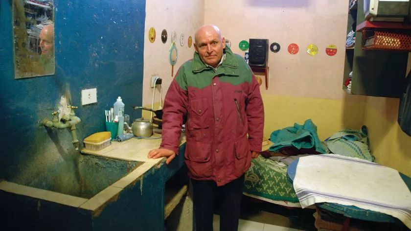 *欲情**疯狂、*社会反**，他美得像梦露却杀人无数