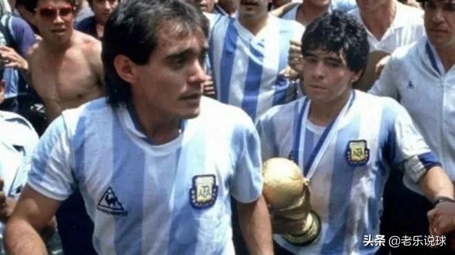 这是要干嘛?马拉多纳+帕斯库利+阿根廷总统,踢巴西会输5个球