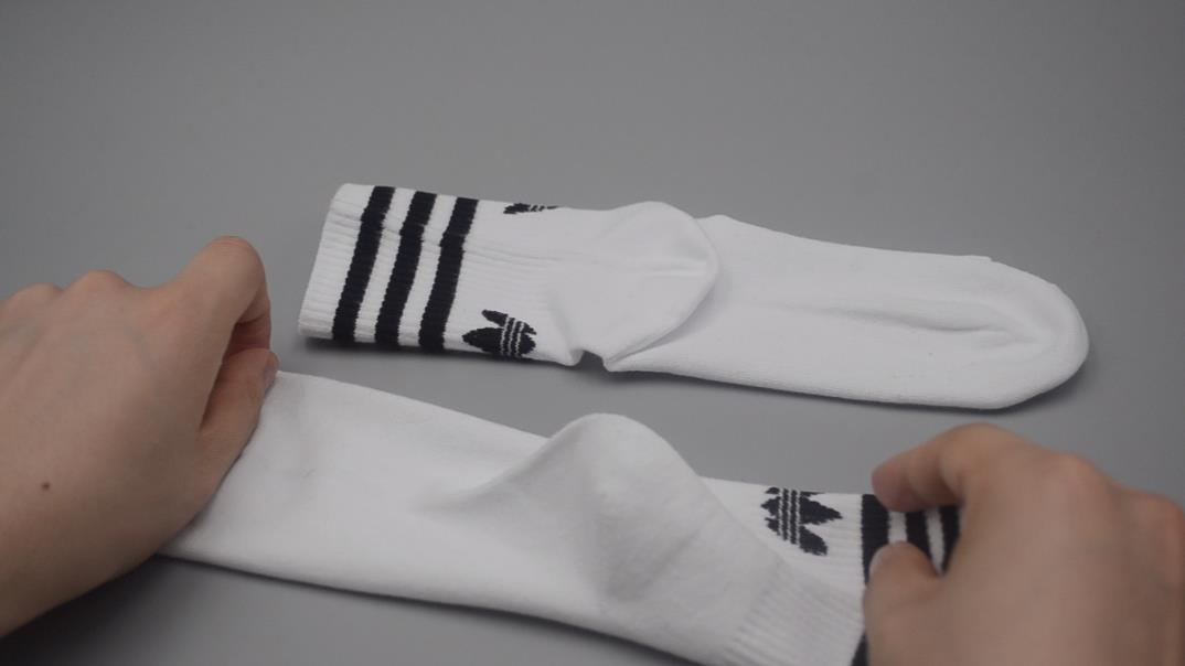 袜子多占空间又不好找，教你一招收纳新方法，整齐又不占空间