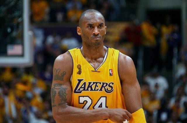 湖人三角战术,湖人三角进攻