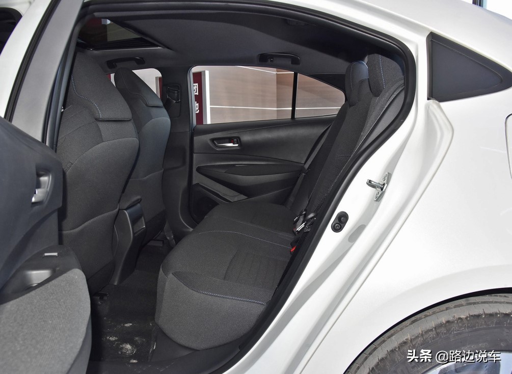 好车不贵经济实惠丰田雷凌,外观好看开起来舒适的车