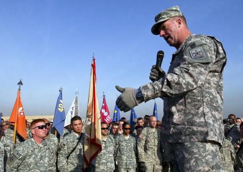 美军首席士官长什么级别,美军首席士官长军衔