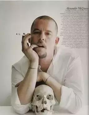 全球10大顶级服装设计师,世界十大服装顶级设计师排名