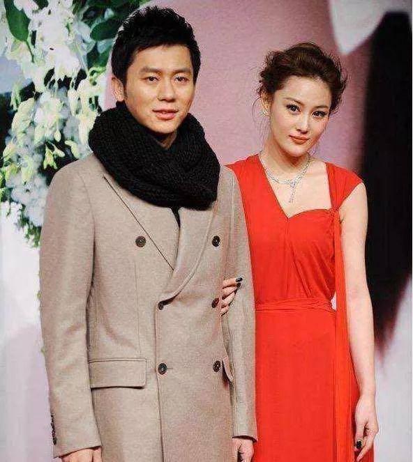 吴卓羲和张馨予怎么回事,张馨予坎坷情史成功逆袭吴卓羲