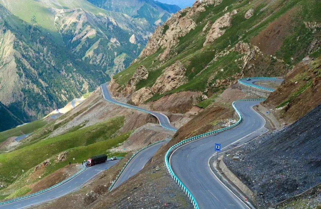 109青藏线进藏详细路线图,初次进藏川藏线青藏线哪条线路好