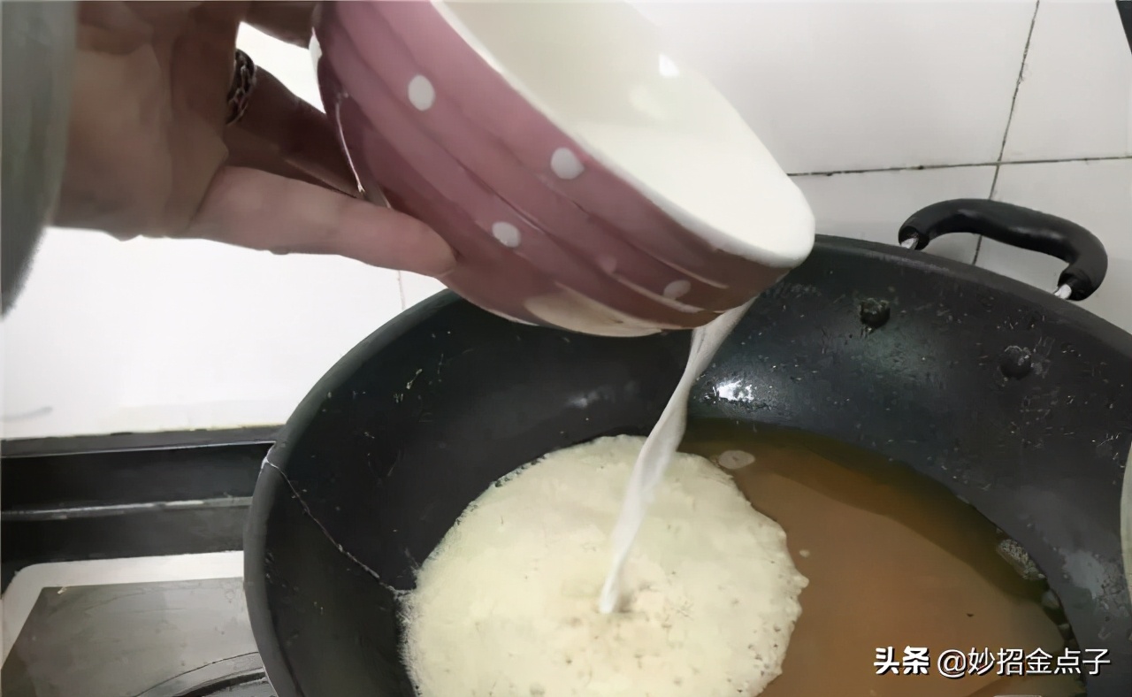 炸食物剩下的油如何弄清澈,炸过的油怎么处理清亮又好吃
