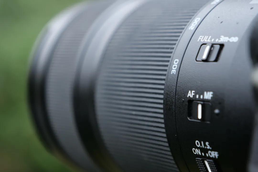 松下有哪些全幅变焦镜头,松下70-200f2.8