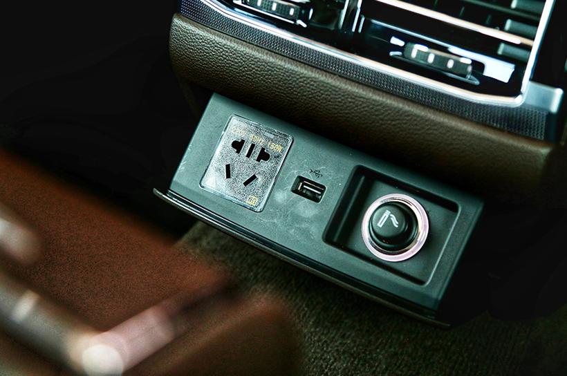 深度试驾大众新辉昂，内饰风格务实，乘坐空间和舒适性怎么样？