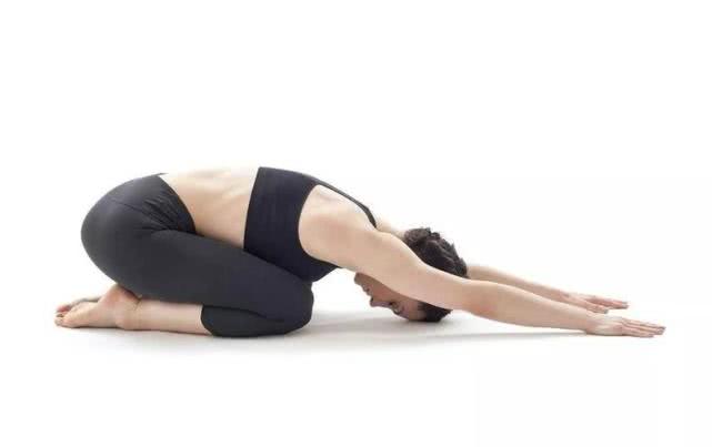 瑜伽锻炼能使腰疼恢复健康吗,腰疼最好的锻炼方法瑜伽视频