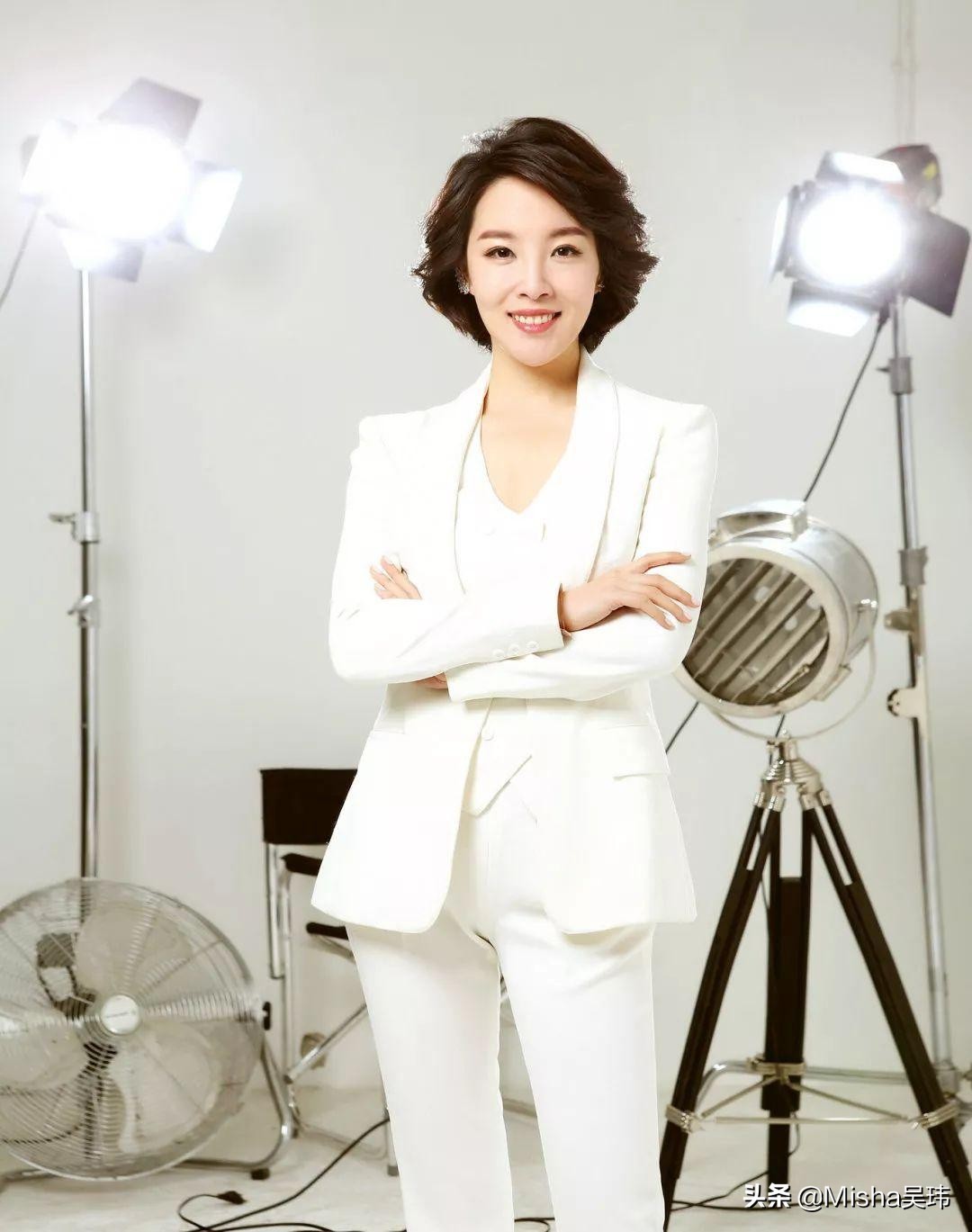 央视主持人新闻主播郭志坚,央视新闻联播的主播郭志坚