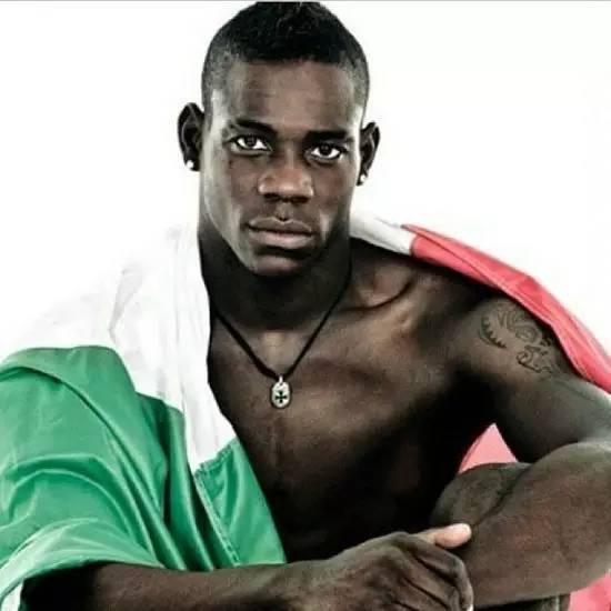 盘点足坛巨星,足坛的近视眼