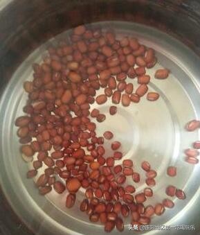 连州市东陂地道特色马蹄水饺做法,连州东陂马蹄美食