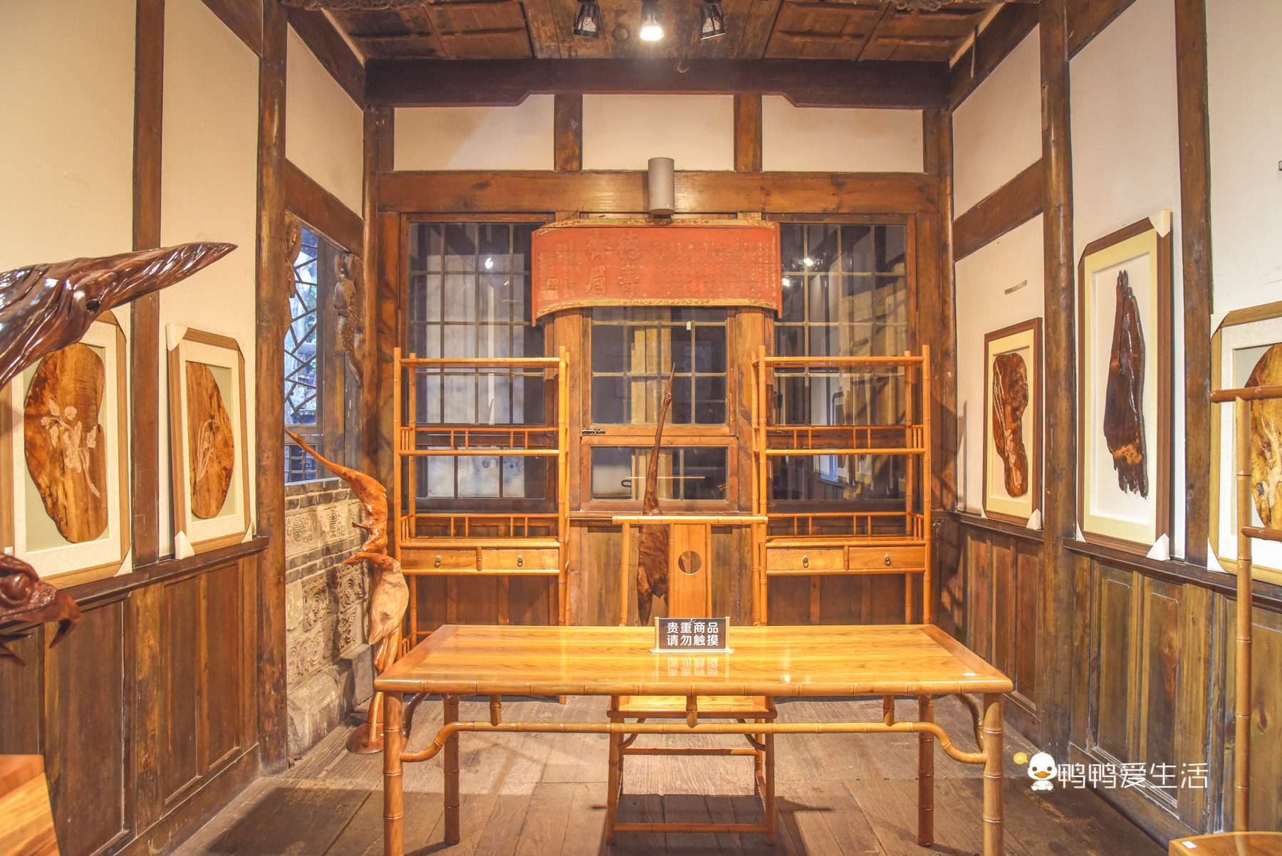 成都旅游必去景点推荐宽窄巷子,成都锦里和宽窄巷子哪个值得去