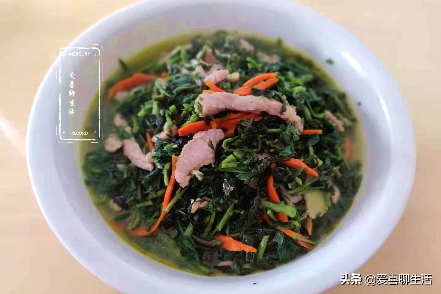 这是春天不可错过的一口鲜，清香脆嫩明目养人，错过就要等一年