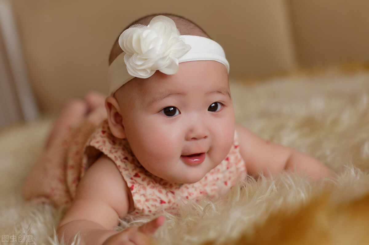 宝宝满月宴派对布置,宝宝满月策划图片