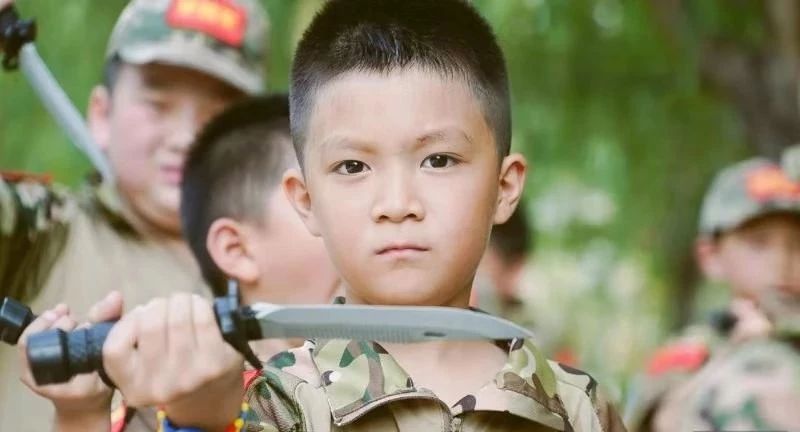 小硬汉青少年军事夏令营,军事夏令营军事五项教案