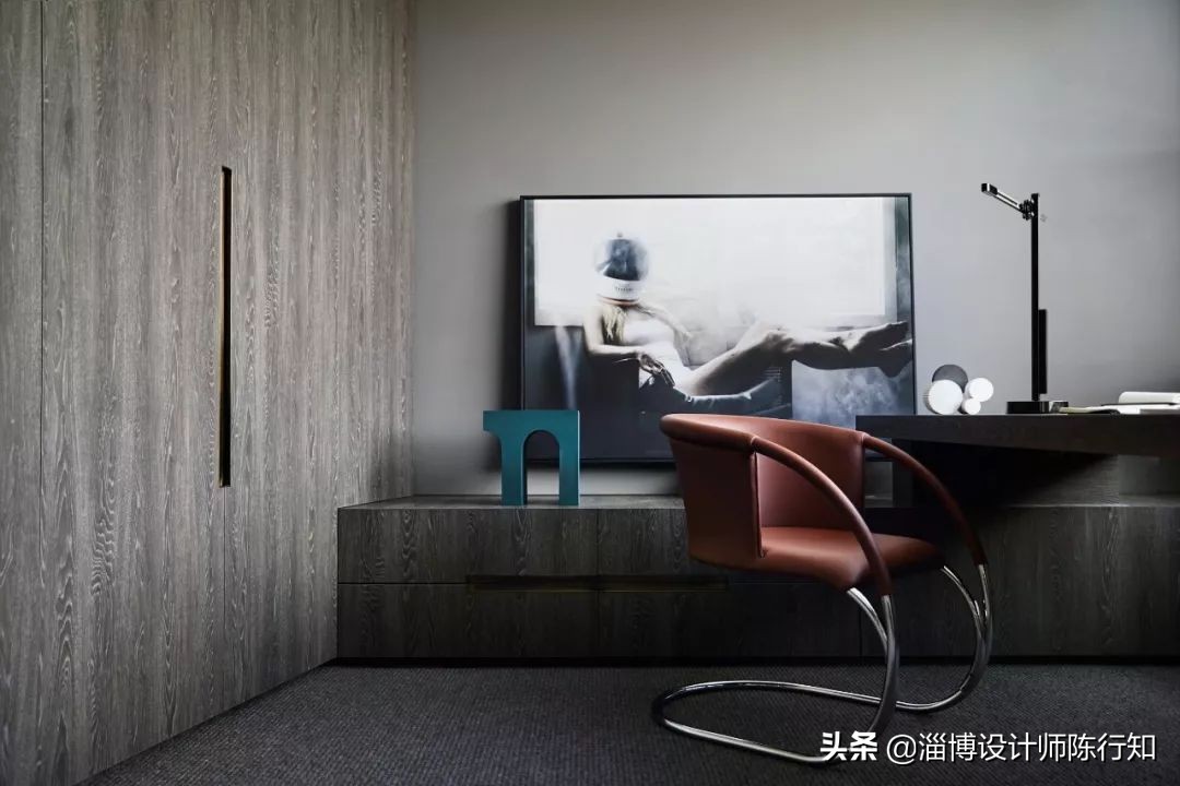 现代简约轻奢浅灰,轻奢和现代简约黑白灰的特点