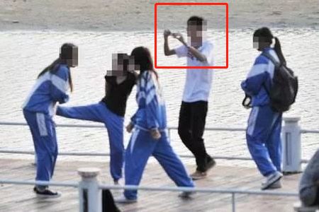 “开水浇*体下**、被迫援交、逼吃屎喝尿..”,校园*力暴**何时休?