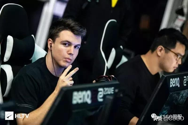 巴西队止步8强内马尔哭了照片,巴西队2020内马尔表现