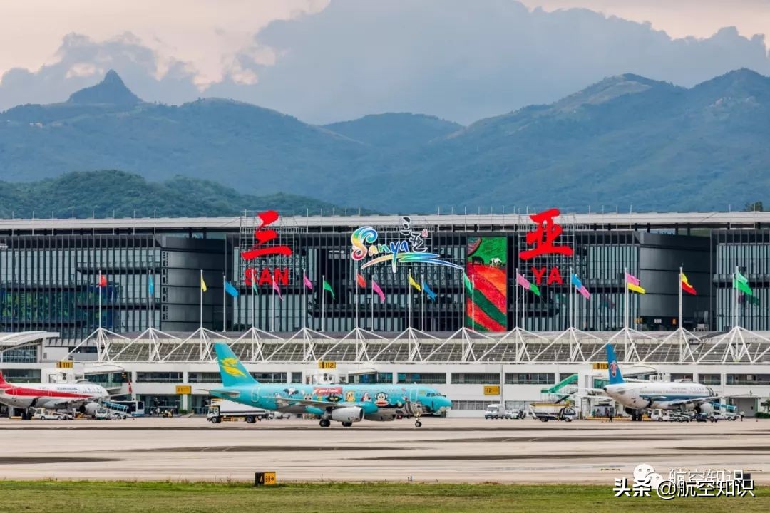 25年后再次回到陌生又熟悉的地方,我们即将到达三亚凤凰国际机场